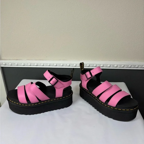 NEW Dr. Martens Pink and Black Blaire Quad Chunky Buckle Sandals Size Women's 9